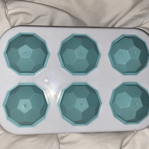 Large Ice Cube Tray set of 2 - Picture 8 of 8